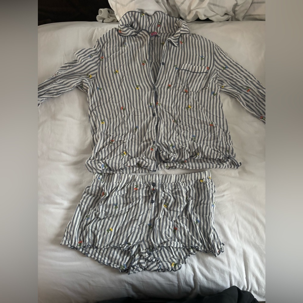 PJ salvage pajama set. Long sleeve with shorts